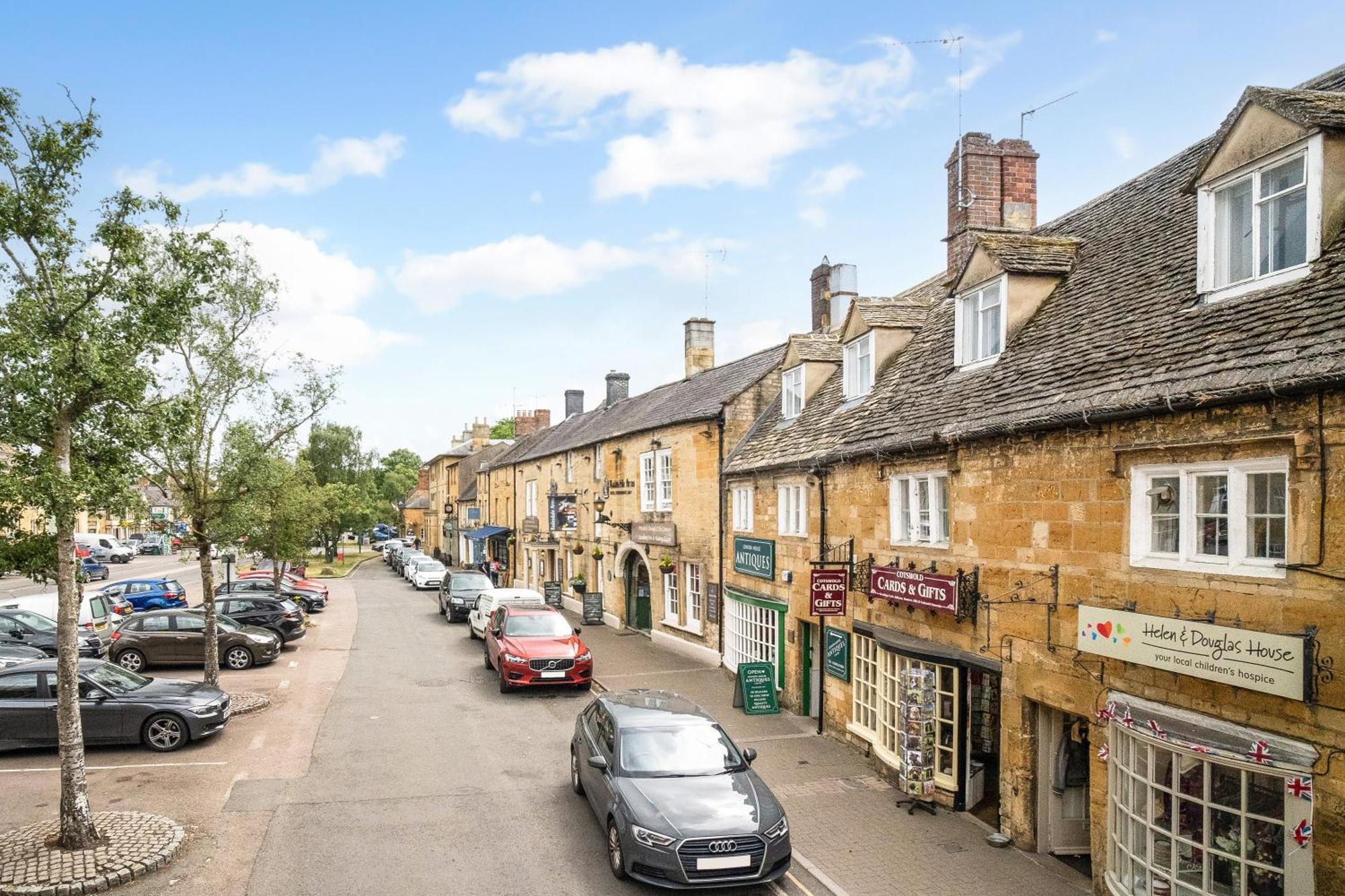Redesdale View, High Street With Private Garden Apartment Moreton-in-Marsh Exterior foto